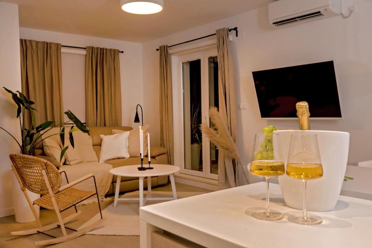 Marula Holiday Home - With Heated Pool Marina Dış mekan fotoğraf
