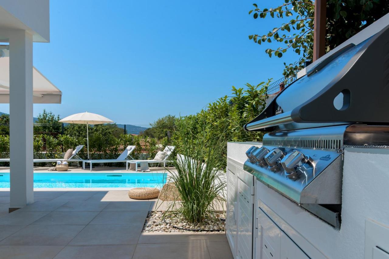Marula Holiday Home - With Heated Pool Marina Dış mekan fotoğraf